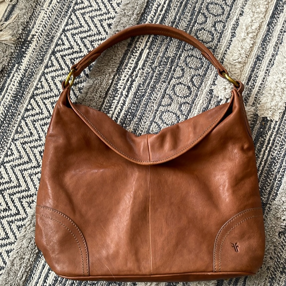 Frye campus hobo cognac